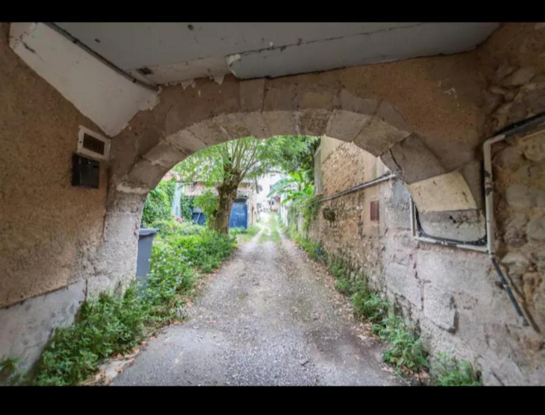 Maison Troglodyte Poitiers Extérieur photo